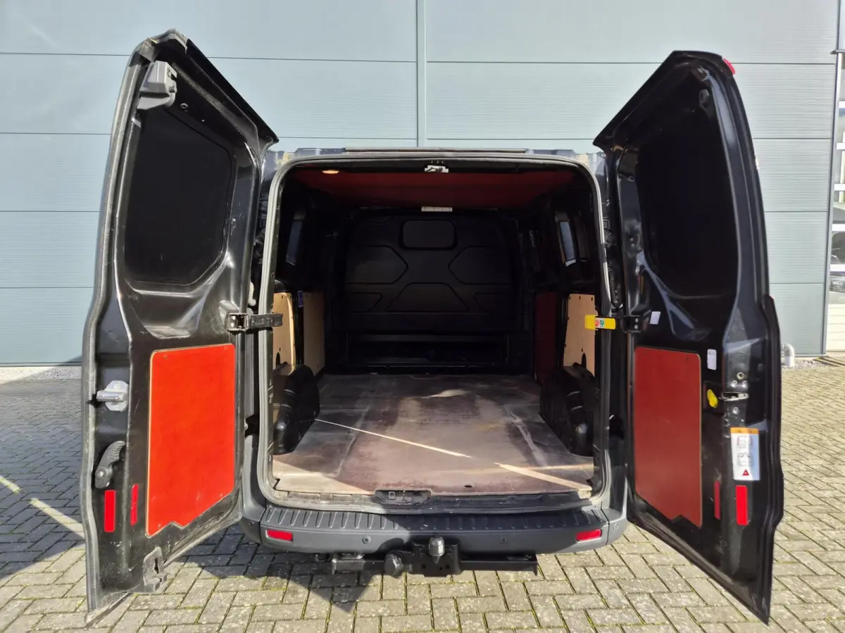 2.0 TDCI L1H1 Airco Camera Navi Trekhaak
