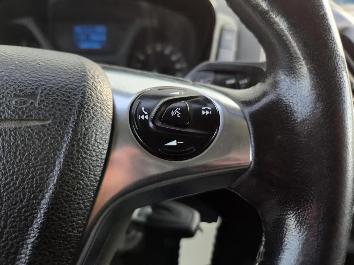 2.0 TDCI L1H1 Airco Camera Navi Trekhaak