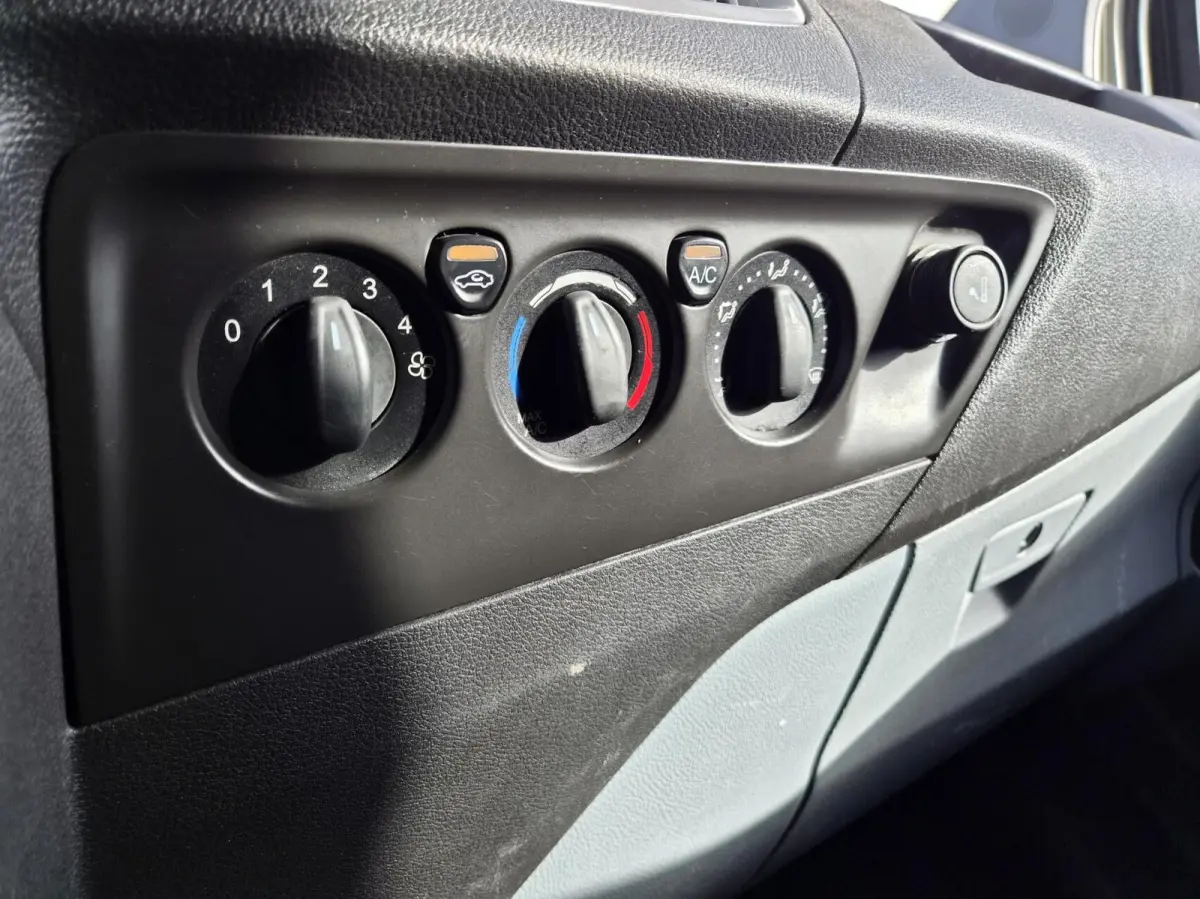2.0 TDCI L1H1 Airco Camera Navi Trekhaak