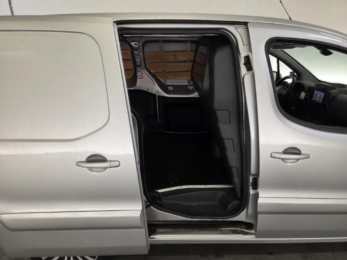 bestel 120 1.6 BlueHDi 75 L1 Première