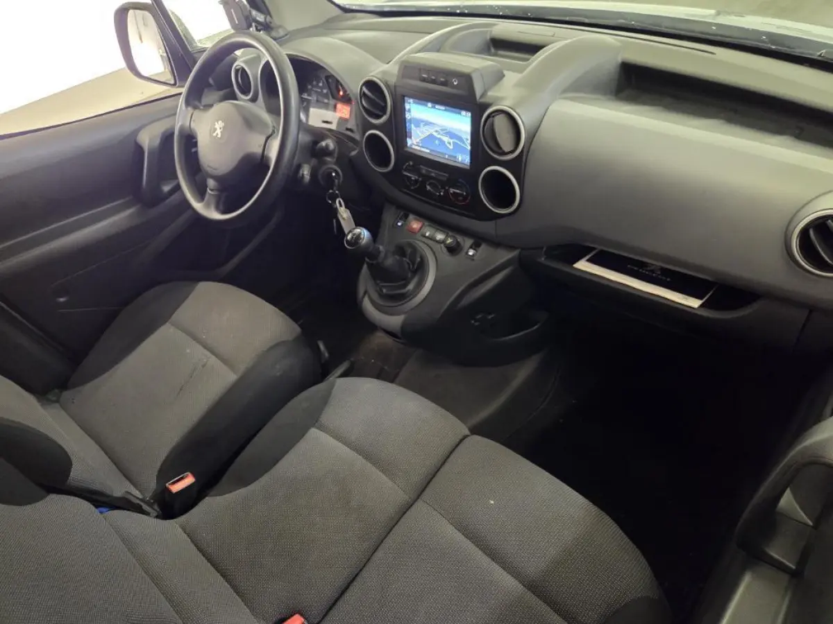 bestel 120 1.6 BlueHDi 75 L1 Première