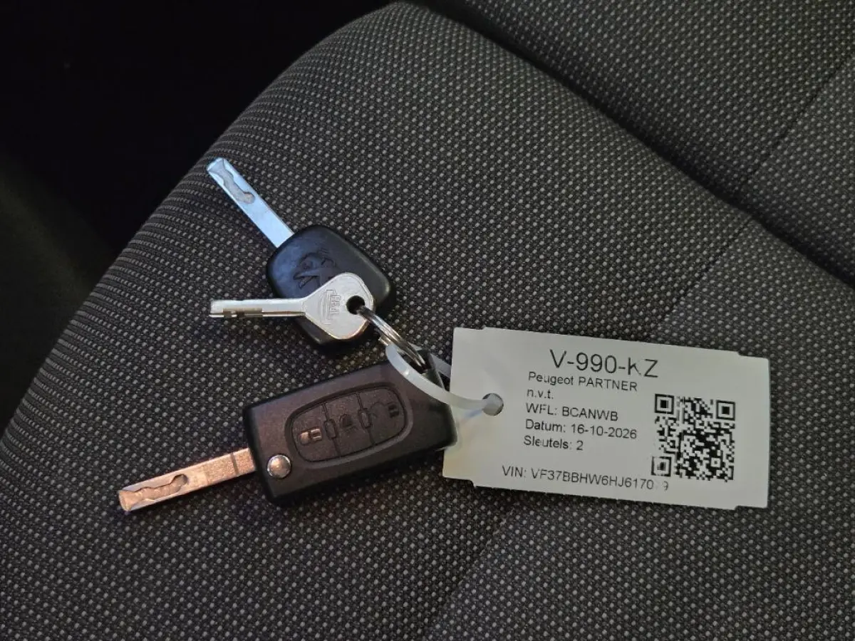 bestel 120 1.6 BlueHDi 75 L1 Première