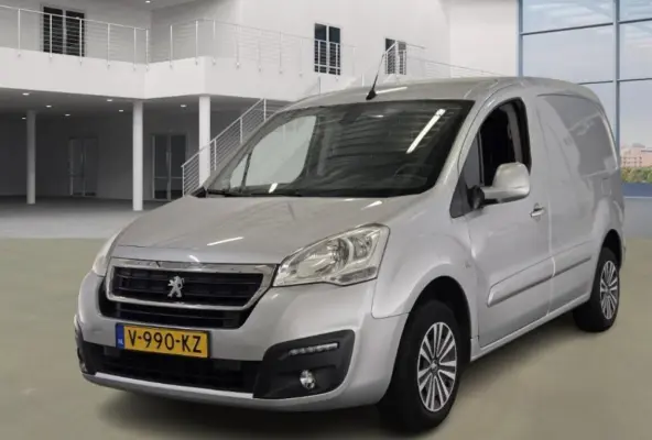 bestel 120 1.6 BlueHDi 75 L1 Première