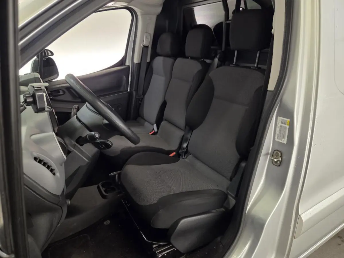 bestel 120 1.6 BlueHDi 75 L1 Première