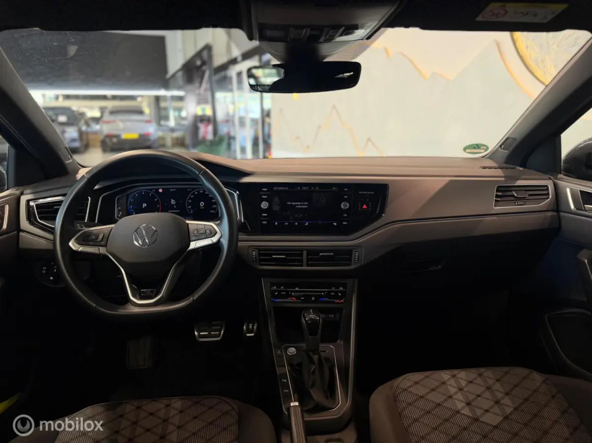 1.0 TSI 2x R-Line Panorama/Beats/Keyless/Camera