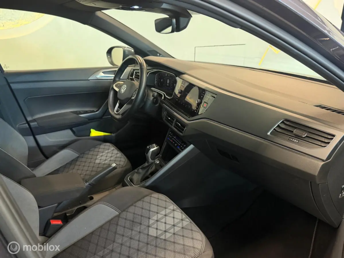 1.0 TSI 2x R-Line Panorama/Beats/Keyless/Camera