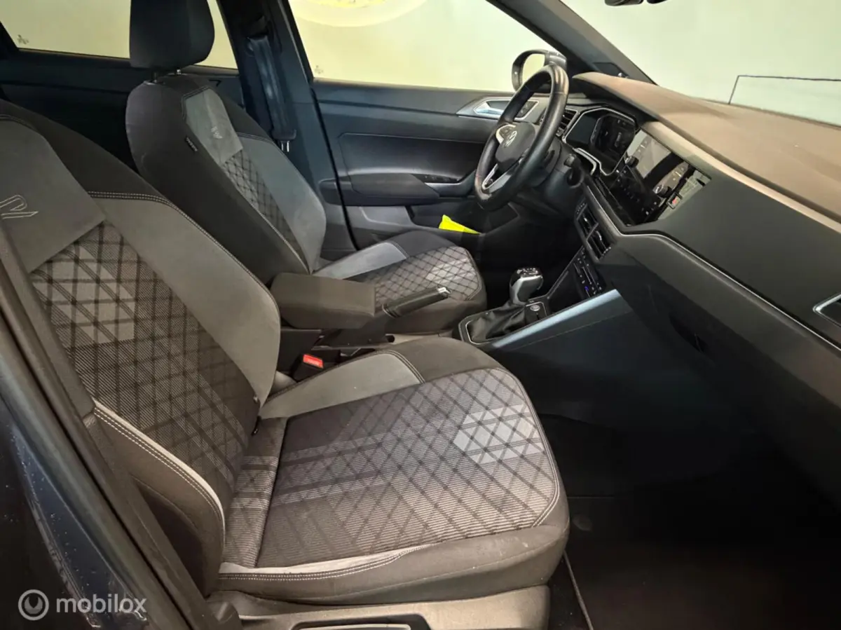 1.0 TSI 2x R-Line Panorama/Beats/Keyless/Camera