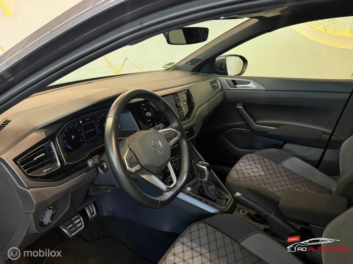 1.0 TSI 2x R-Line Panorama/Beats/Keyless/Camera