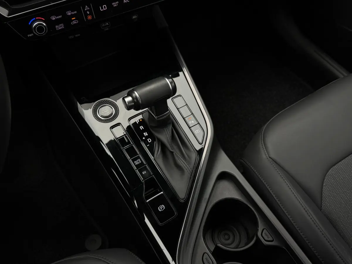 1.6 GDi PHEV DynamicLine | Camera | Cruise | Halfleer