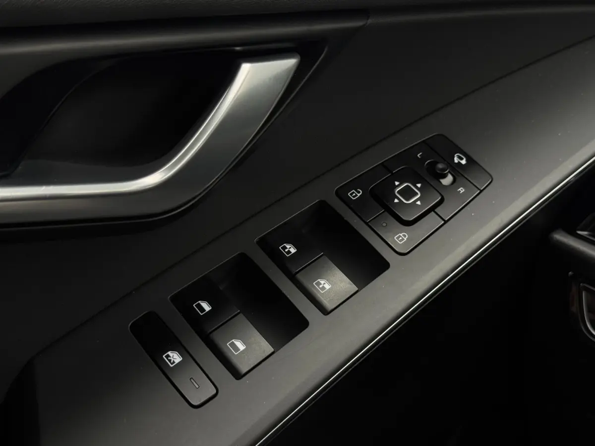 1.6 GDi PHEV DynamicLine | Camera | Cruise | Halfleer