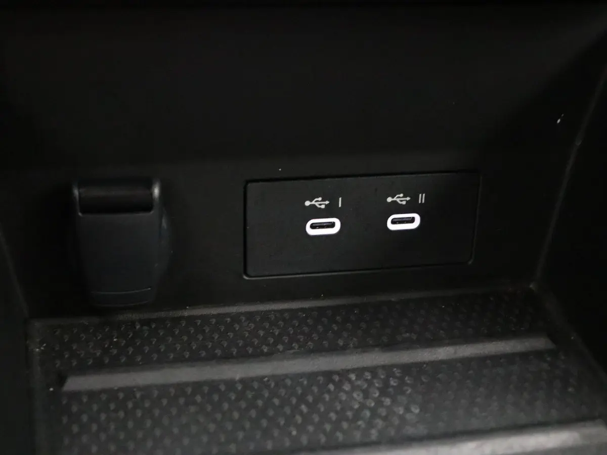 1.6 E-Tech full hybrid 145 esprit Alpine | Adaptive cruise control | Climate control | Stuurverwarming | Apple carplay / Android auto | Lichtmetalen velgen 19'' |