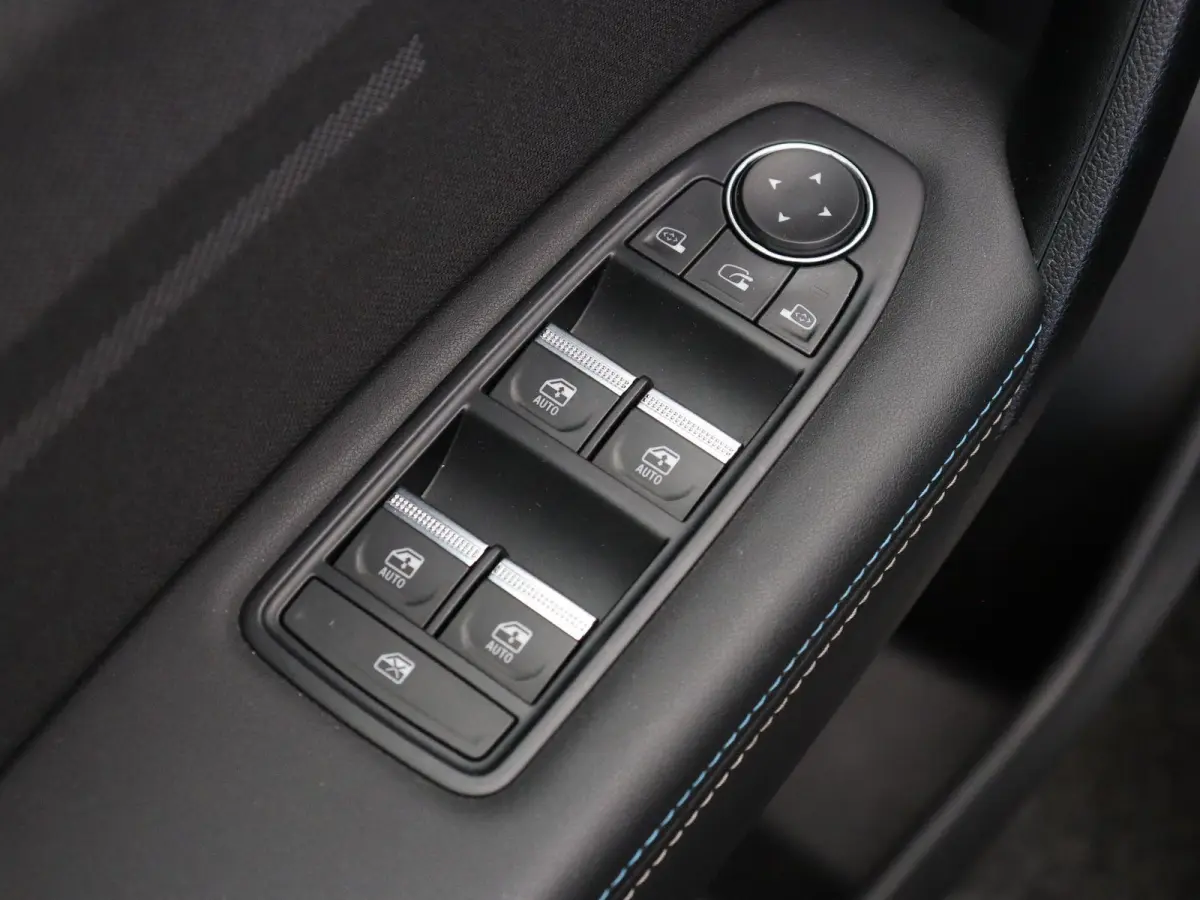1.6 E-Tech full hybrid 145 esprit Alpine | Adaptive cruise control | Climate control | Stuurverwarming | Apple carplay / Android auto | Lichtmetalen velgen 19'' |