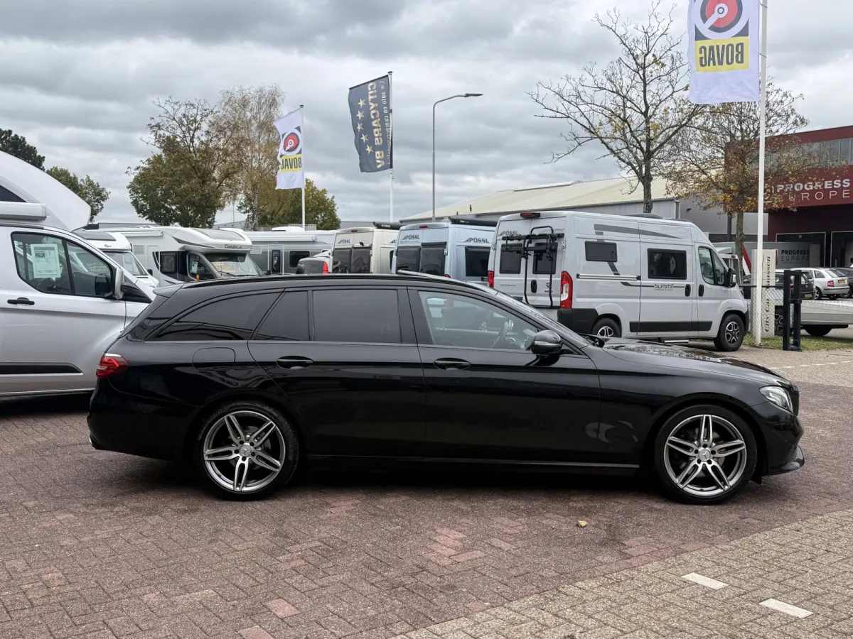 220 d Prestige Plus 195 pk automaat navi climate ctr cruise ctr camera schuif-kanteldak afn trekhaak dagrijverlichting led  pdc v/a