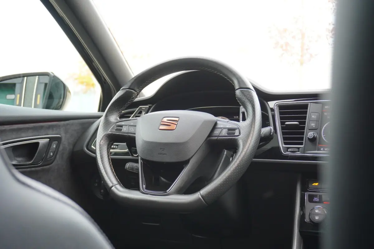 CUPRA 2.0 TSI 300pk 4DRIVE Ultimate Edition | Bull-X Uitlaat | Panoramadak | Adaptive Cruise | Beats Audio | Stoelverwarming