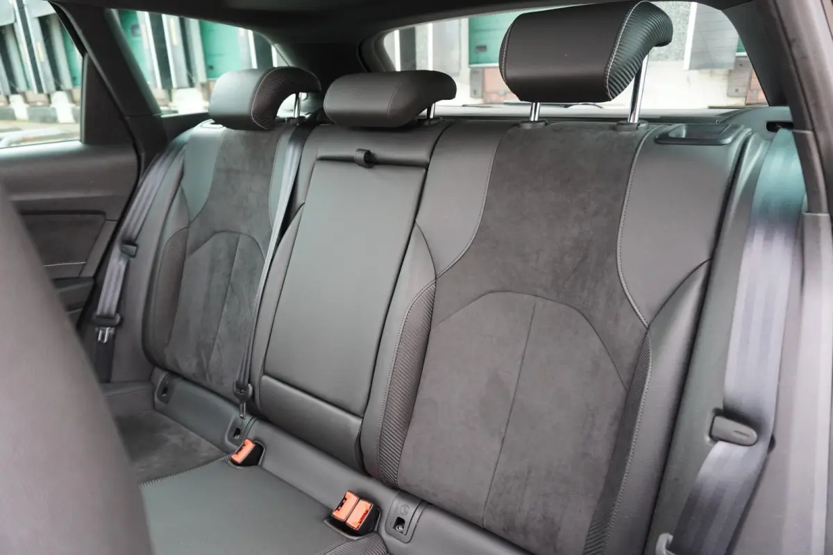 CUPRA 2.0 TSI 300pk 4DRIVE Ultimate Edition | Bull-X Uitlaat | Panoramadak | Adaptive Cruise | Beats Audio | Stoelverwarming