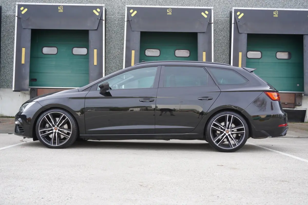 CUPRA 2.0 TSI 300pk 4DRIVE Ultimate Edition | Bull-X Uitlaat | Panoramadak | Adaptive Cruise | Beats Audio | Stoelverwarming