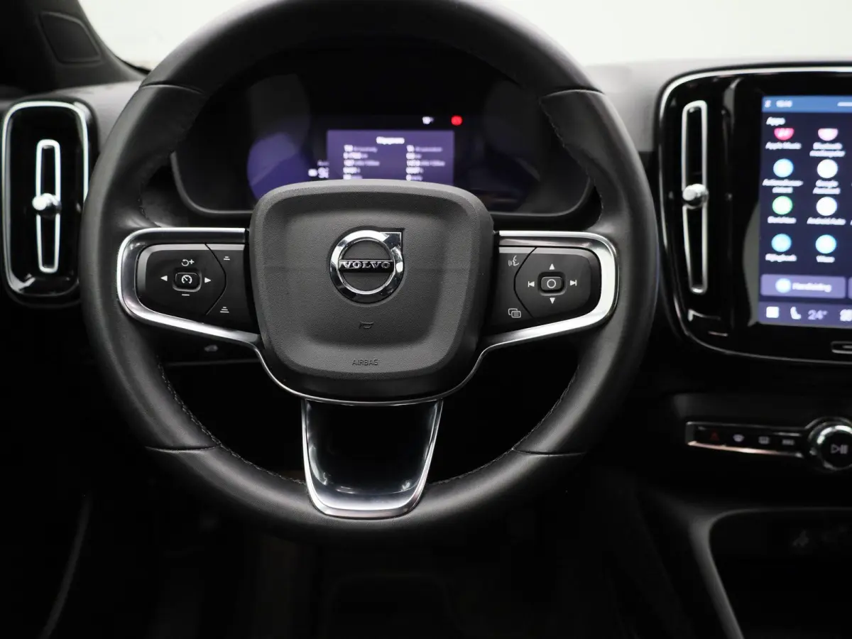 Core | Automaat | Apple Carplay / Android Auto | Virtual Cockpit | Achteruitrijcamera | Climate Control | Cruise Control | Bluetooth | Lichtmetalen Velgen |
