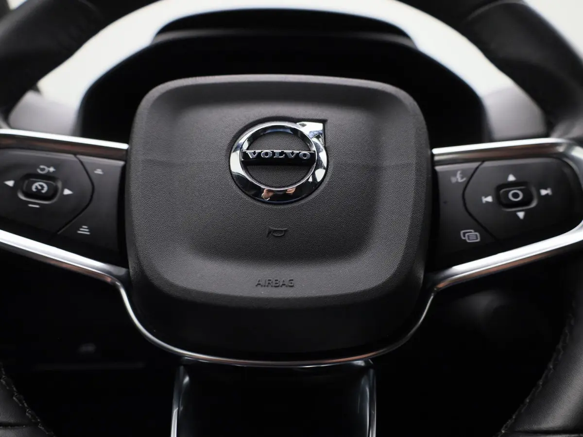 Core | Automaat | Apple Carplay / Android Auto | Virtual Cockpit | Achteruitrijcamera | Climate Control | Cruise Control | Bluetooth | Lichtmetalen Velgen |