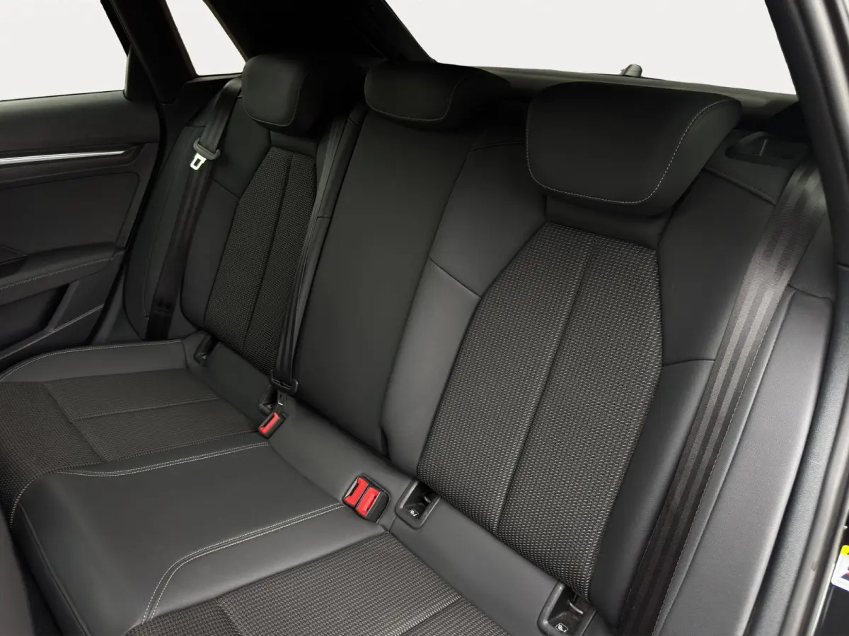 40 TFSI e 204PK 2X S-Line Keyless Black Edition