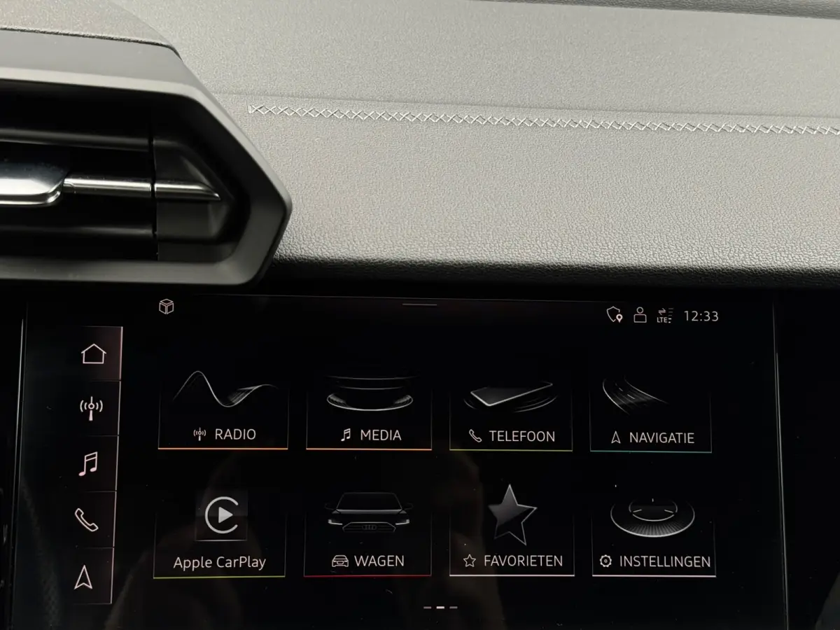 40 TFSI e 204PK 2X S-Line Keyless Black Edition