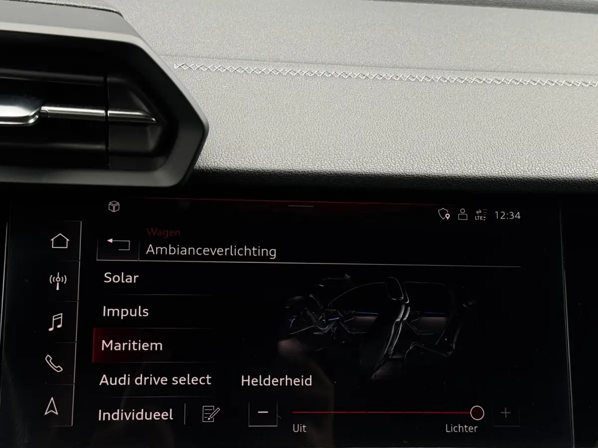 40 TFSI e 204PK 2X S-Line Keyless Black Edition