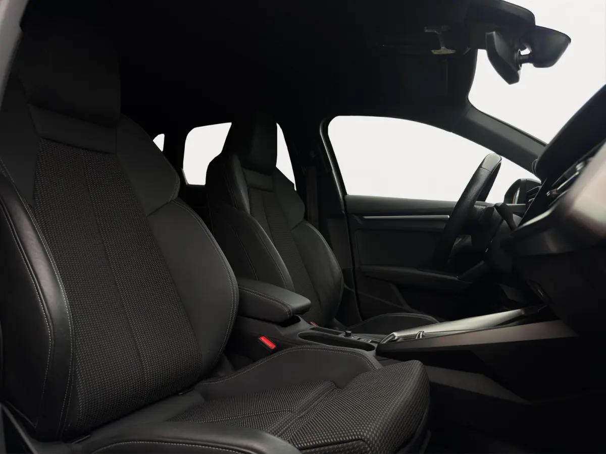 40 TFSI e 204PK 2X S-Line Keyless Black Edition