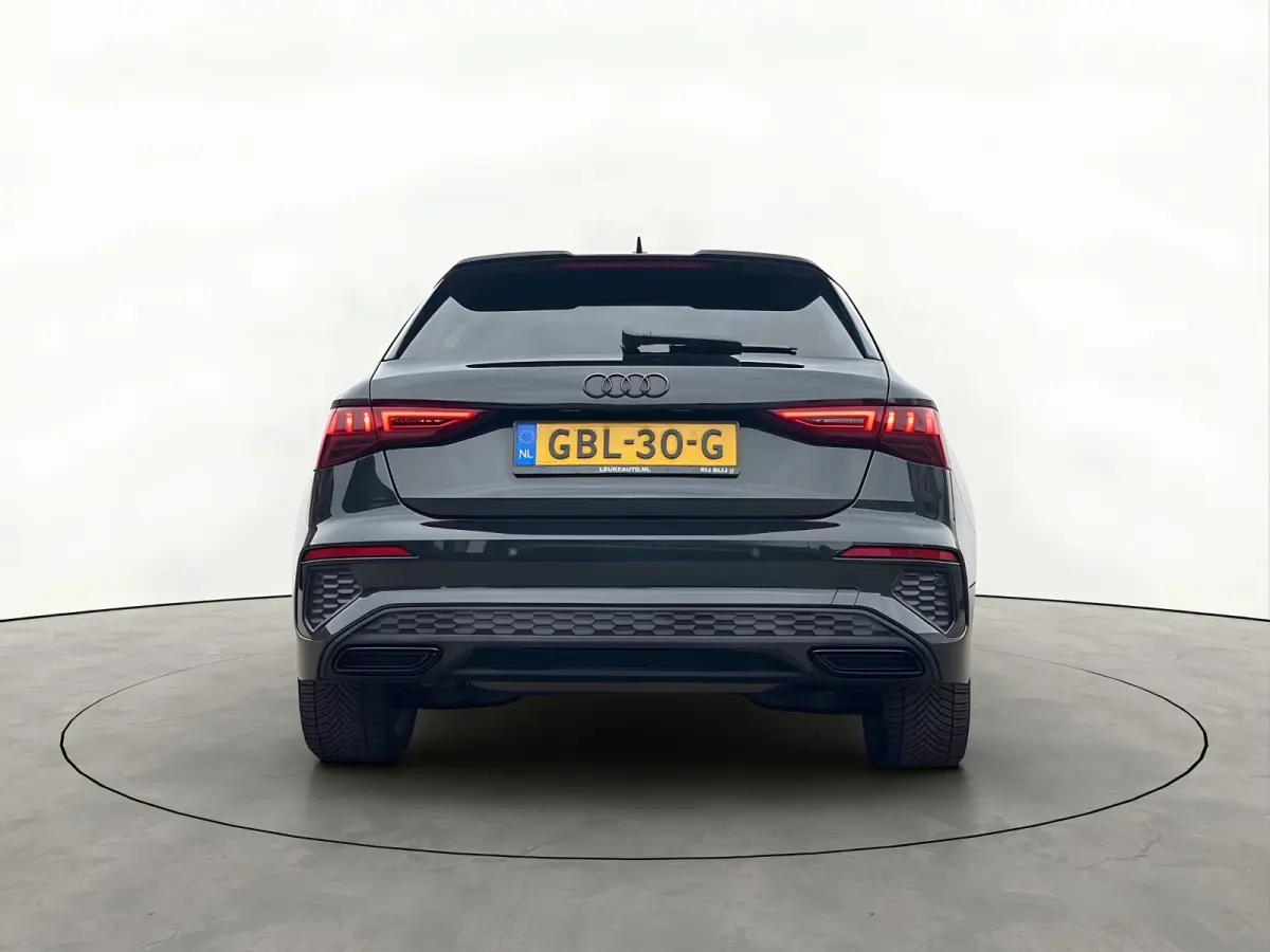 40 TFSI e 204PK 2X S-Line Keyless Black Edition