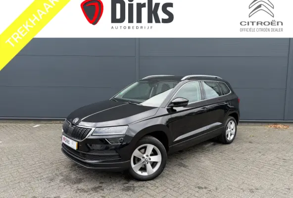 150pk Business Edition (Trekhaak - LED - Camera - Keyless start - Navigatie - Automatische Airco - Apple Carplay - Parkeersensoren V+A)