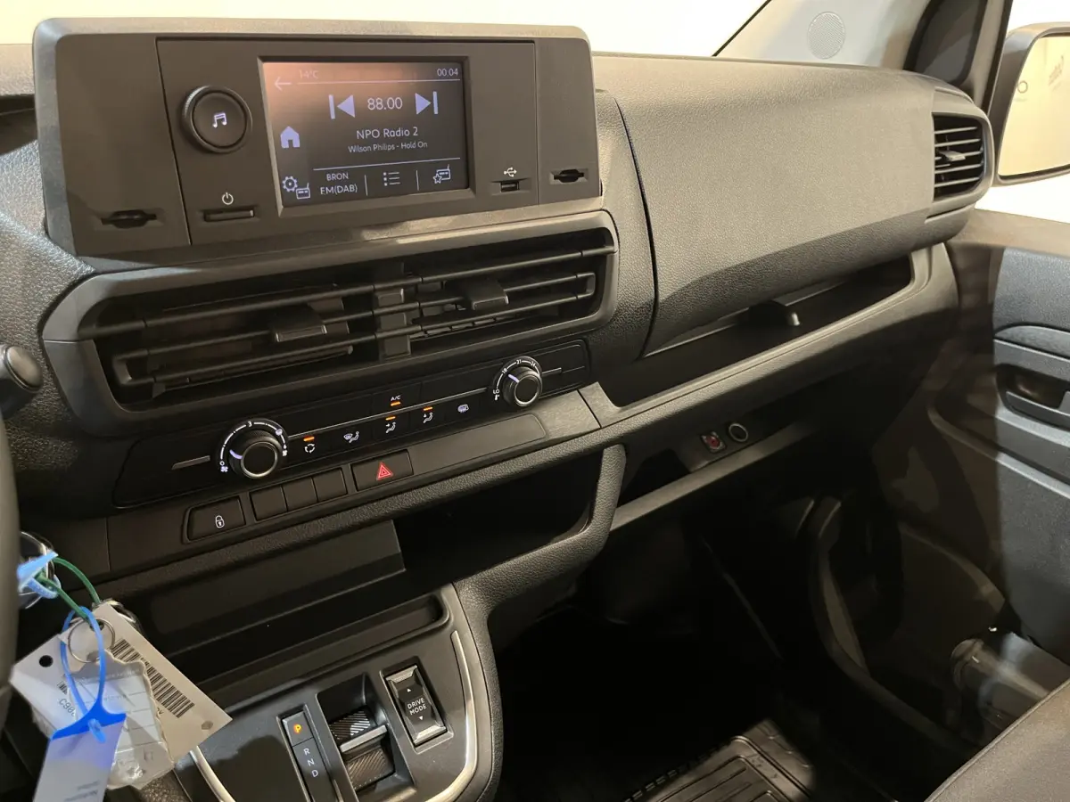 Pick-up Kipper 50 kWh / Tipper / 100% Elektrisch / Airco / Cruise Control / PDC / NIEUW !!