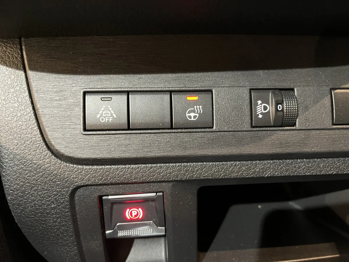 Pick-up Kipper 50 kWh / Tipper / 100% Elektrisch / Airco / Cruise Control / PDC / NIEUW !!