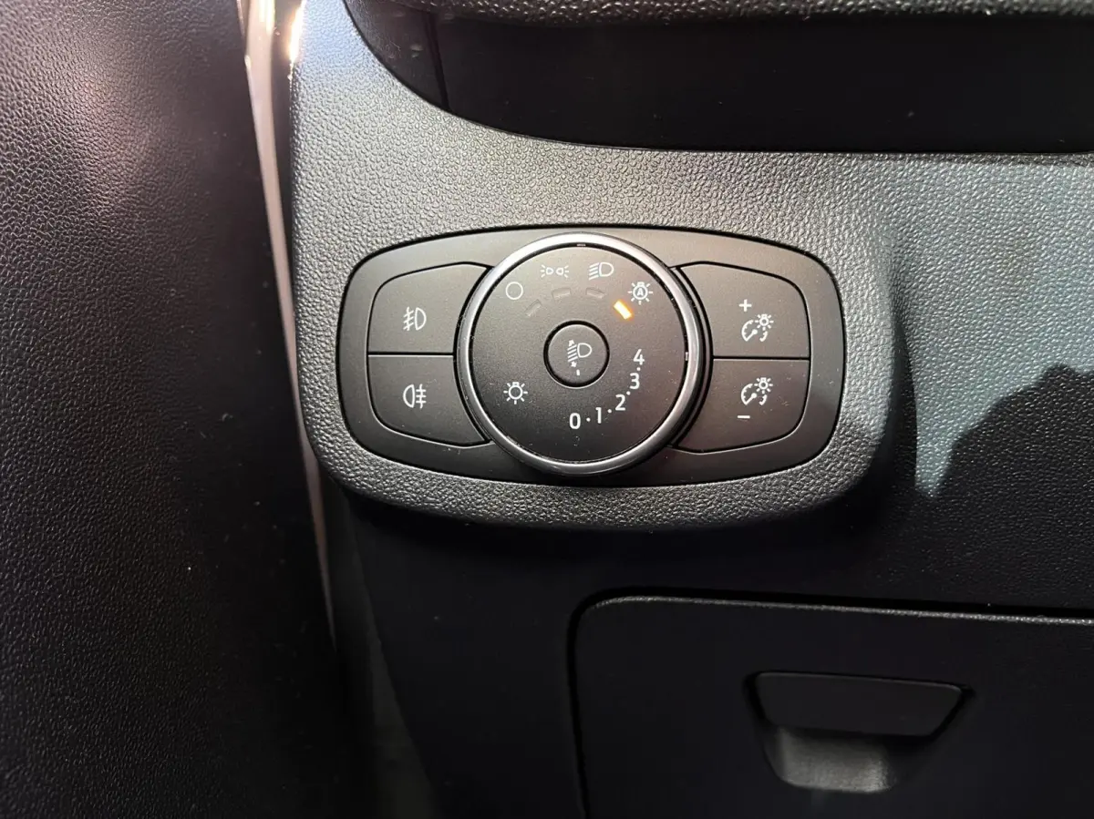 1.0 EcoBoost Hybrid ST-Line X 125PK Panodak Winterpack Adaptieve Cruise Camera B&O Keyless Full-LED Parkeersensoren Privacy Glass *Compleet*