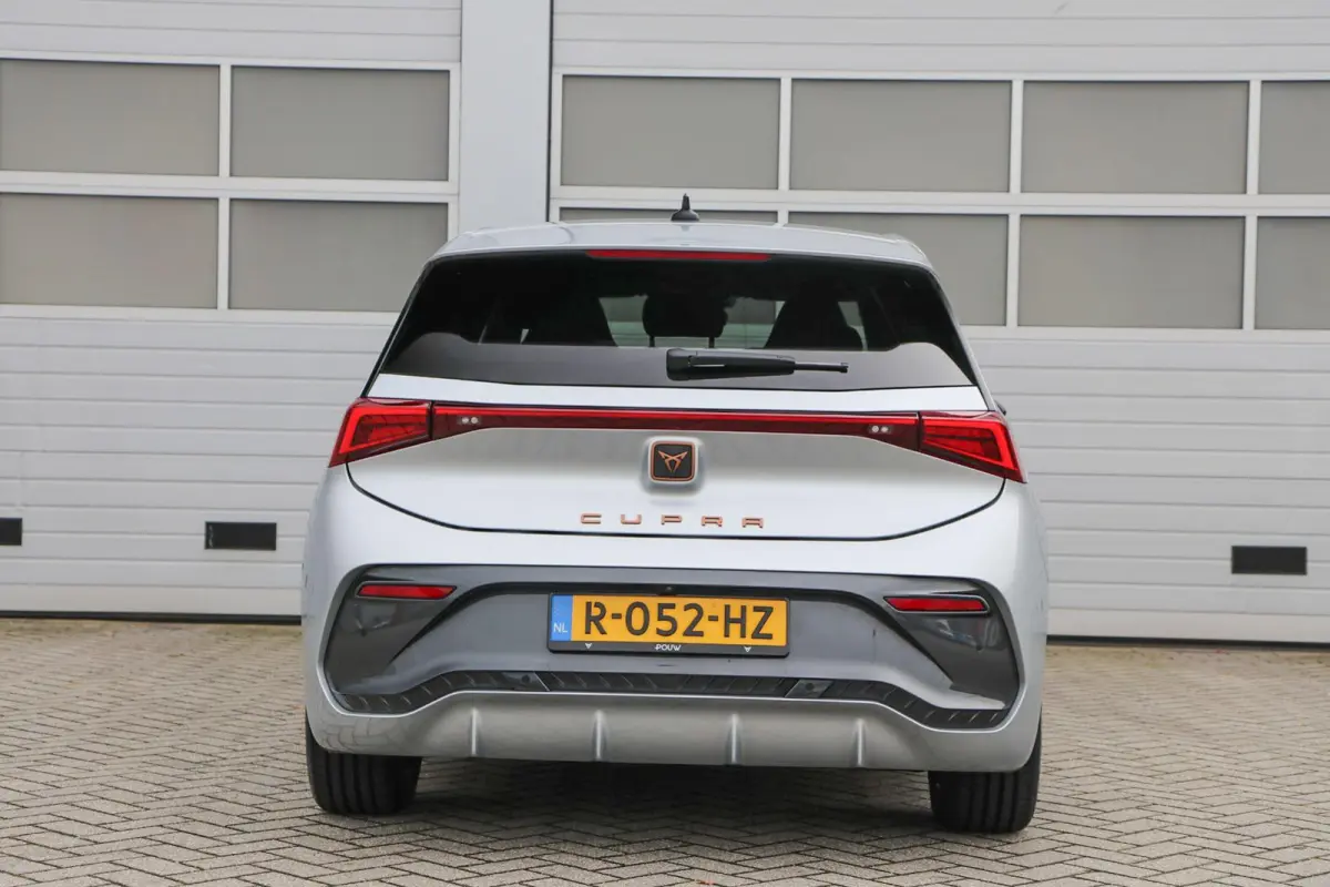 Business Plus 62 kWh | SoH 95% | Navigatie | Full Link | Achteruitrijcamera | Cruise Control Adaptieve