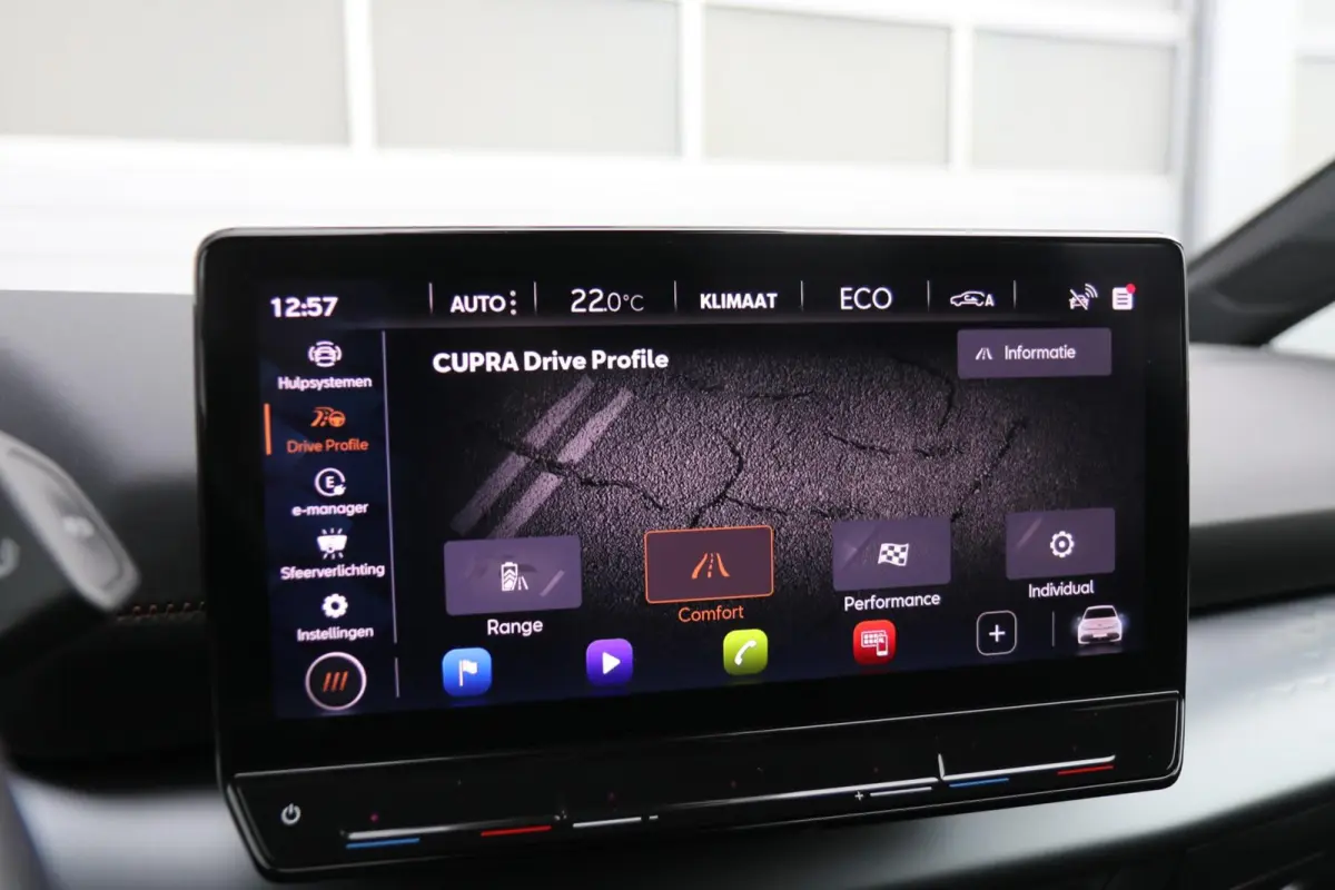 Business Plus 62 kWh | SoH 95% | Navigatie | Full Link | Achteruitrijcamera | Cruise Control Adaptieve