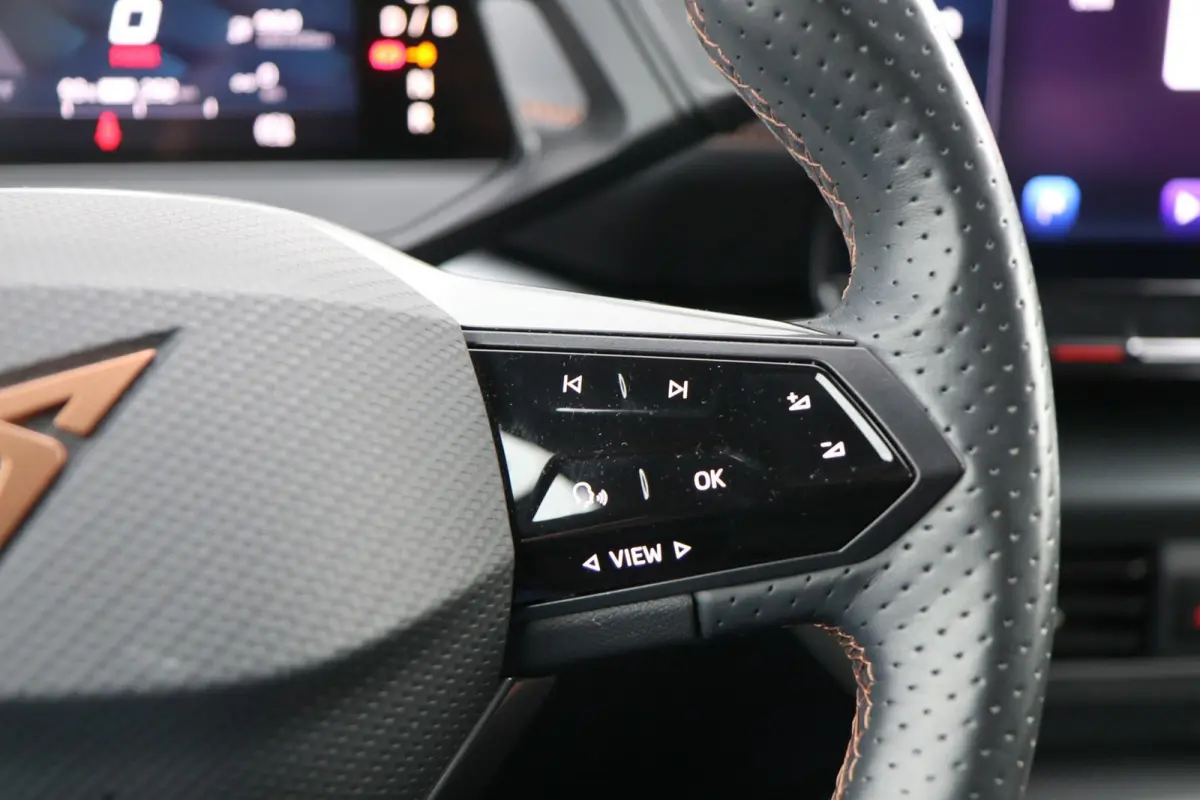Business Plus 62 kWh | SoH 95% | Navigatie | Full Link | Achteruitrijcamera | Cruise Control Adaptieve