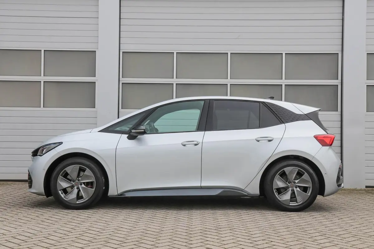 Business Plus 62 kWh | SoH 95% | Navigatie | Full Link | Achteruitrijcamera | Cruise Control Adaptieve