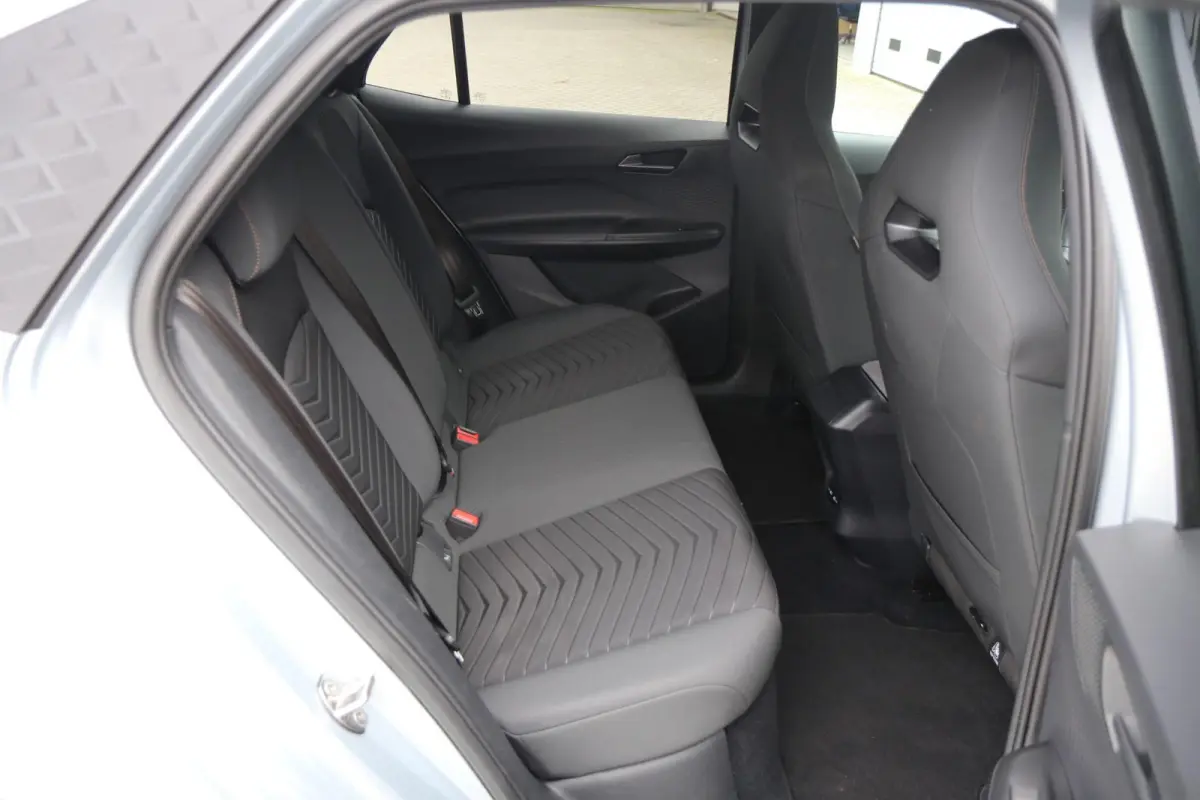 Business Plus 62 kWh | SoH 95% | Navigatie | Full Link | Achteruitrijcamera | Cruise Control Adaptieve