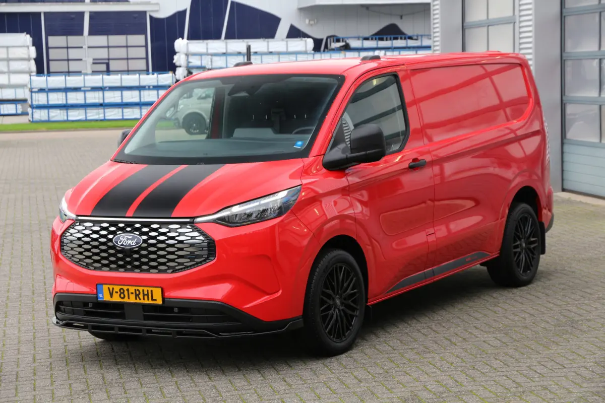 320 65kWh | 326KM WLTP | KAR-edition | Camera | Cruise | Clima..
