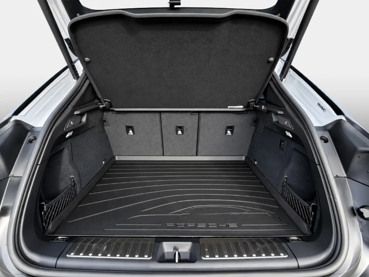 Turbo 100 kWh 639PS SOH 97% | BTW | Meest complete uitvoering | 22-inch RS Spyder Design | Panorama | Adaptieve Sportstoelen incl. Stoelverstelling 18-wegs en Memory-pakket | Luchtvering | I