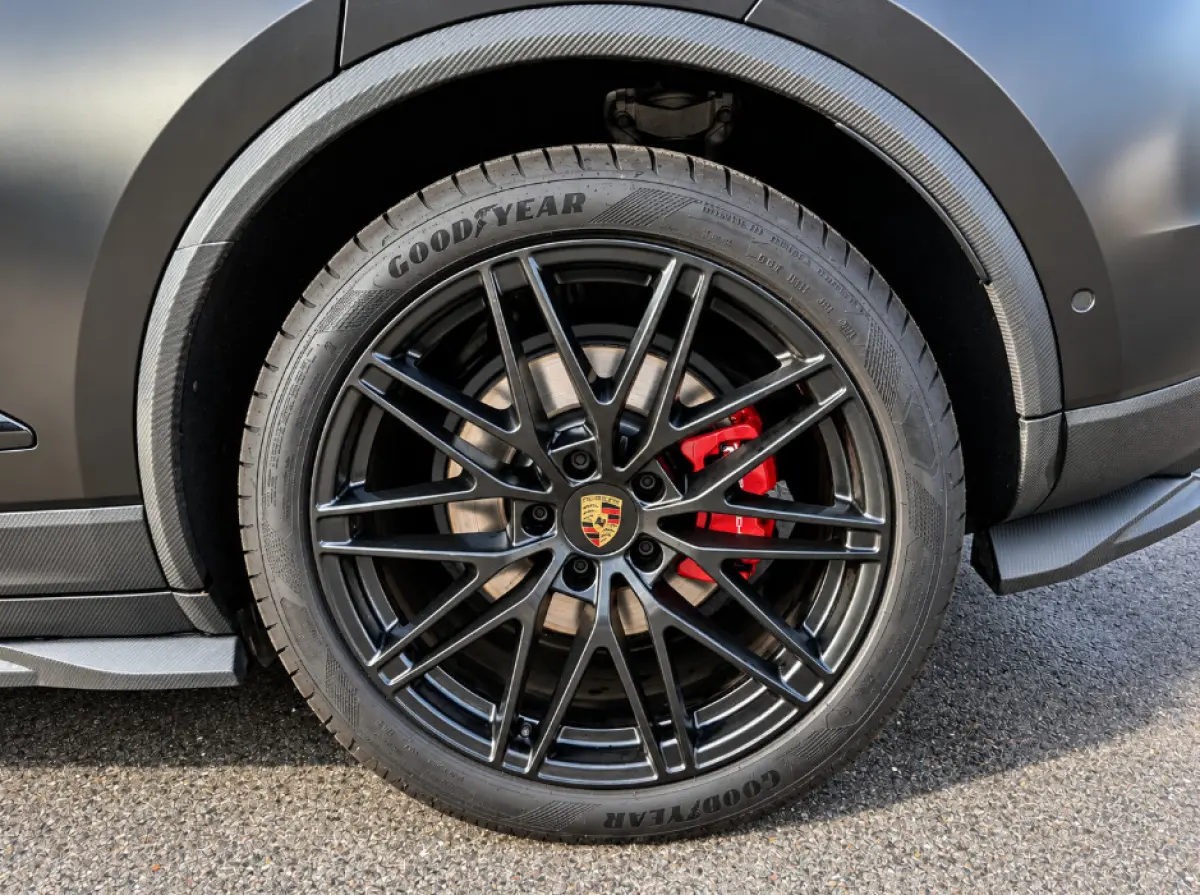Turbo 100 kWh 639PS SOH 97% | BTW | Meest complete uitvoering | 22-inch RS Spyder Design | Panorama | Adaptieve Sportstoelen incl. Stoelverstelling 18-wegs en Memory-pakket | Luchtvering | I