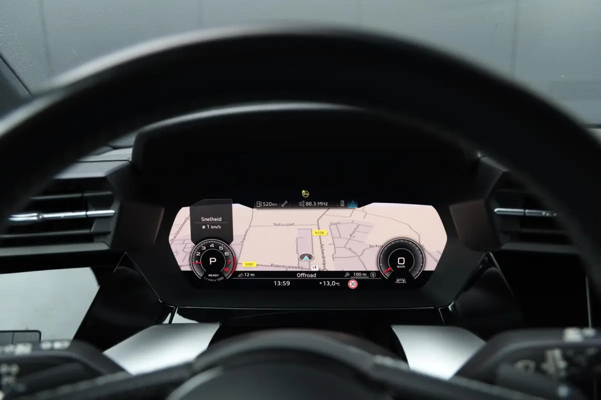 30 TFSI 110pk S-Edition Leer Stoelverwarming Sfeerverlichting Sportstoelen LED CarPlay ACC S-Line