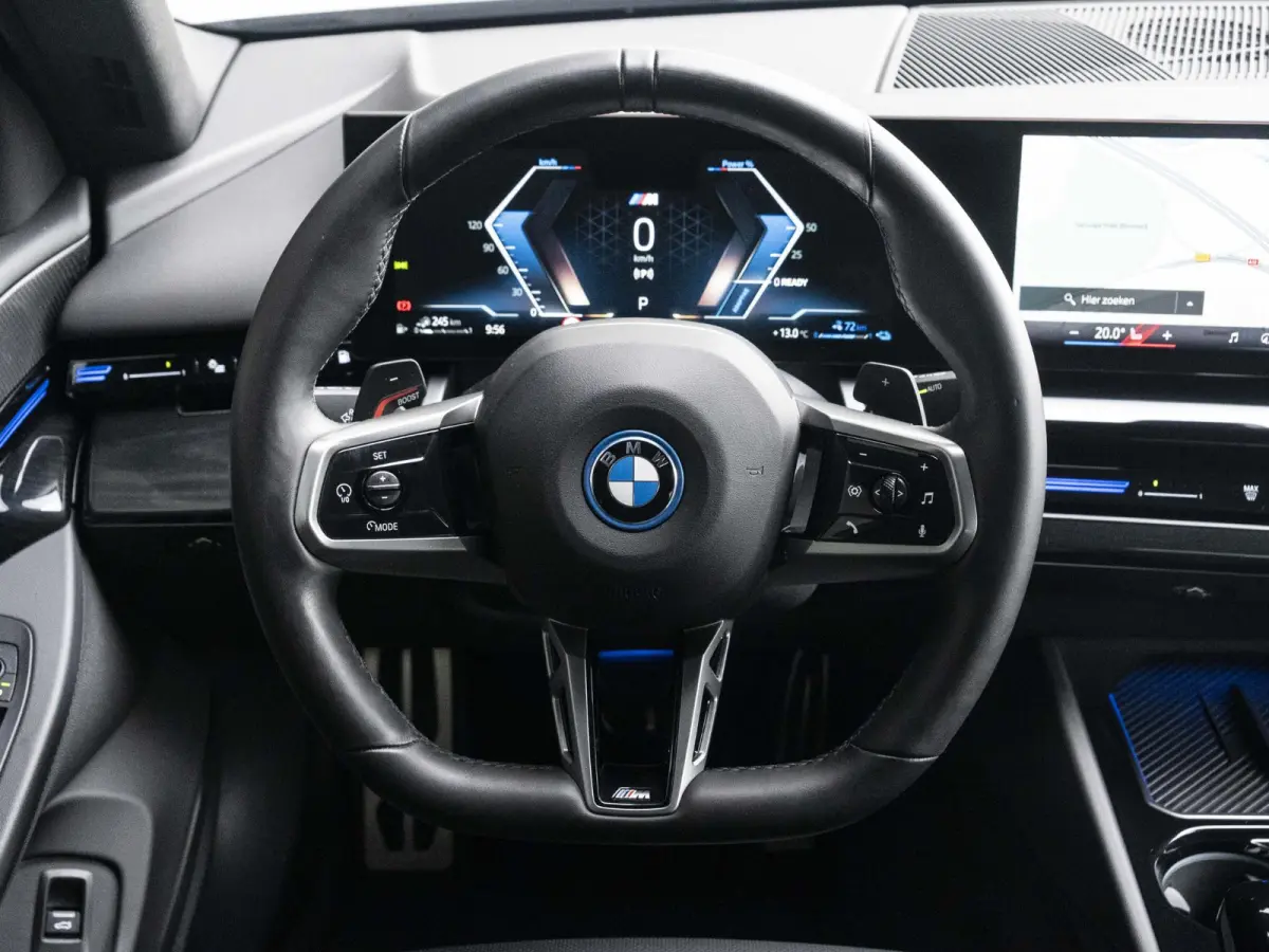 530e | M Sportpakket Pro | 19 inch | Driving Assistant Plus | Harman Kardon | Achteruitrijcamera | Trekhaak