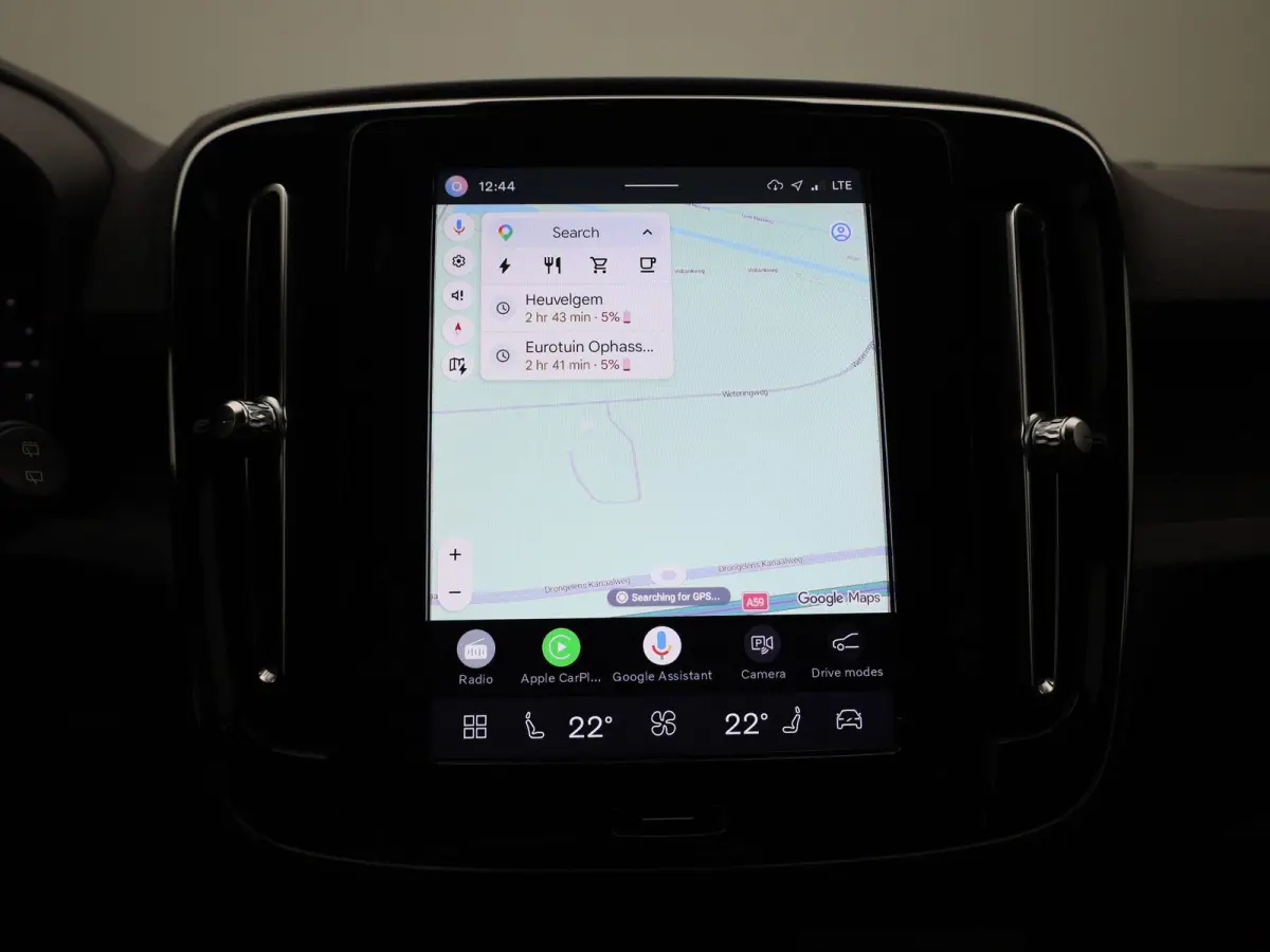 Core | Automaat | Apple Carplay / Android Auto | Virtual Cockpit | Achteruitrijcamera | Climate Control | Cruise Control | Bluetooth | Lichtmetalen Velgen |
