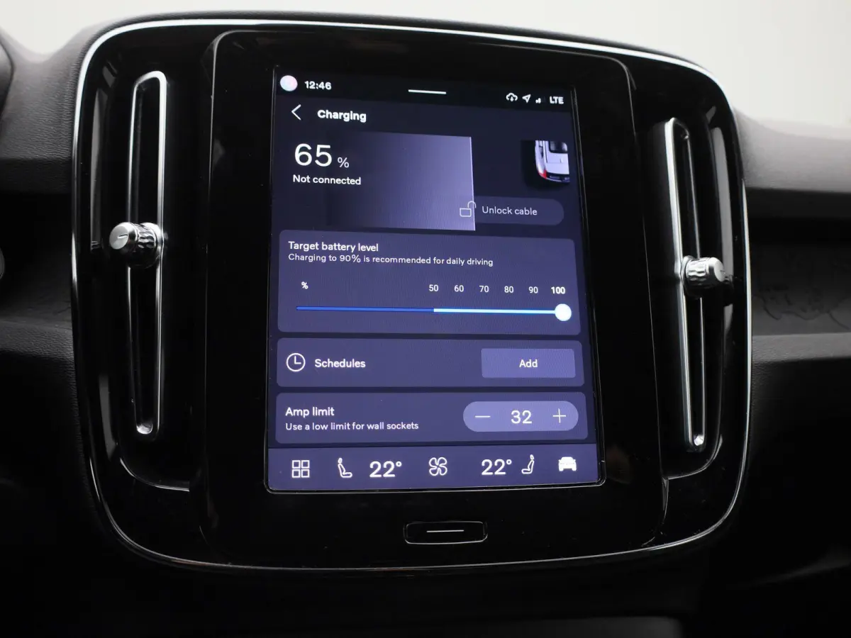 Core | Automaat | Apple Carplay / Android Auto | Virtual Cockpit | Achteruitrijcamera | Climate Control | Cruise Control | Bluetooth | Lichtmetalen Velgen |