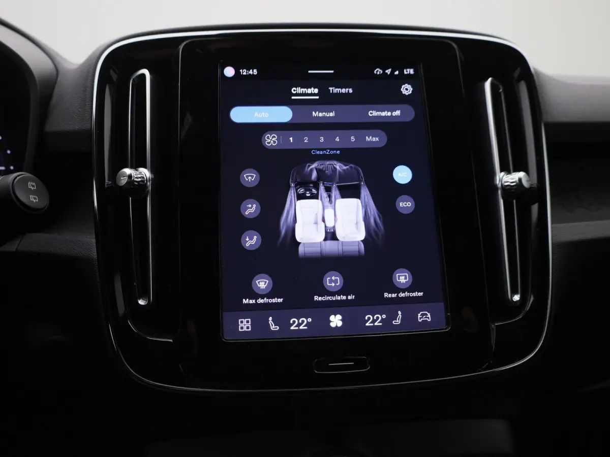 Core | Automaat | Apple Carplay / Android Auto | Virtual Cockpit | Achteruitrijcamera | Climate Control | Cruise Control | Bluetooth | Lichtmetalen Velgen |