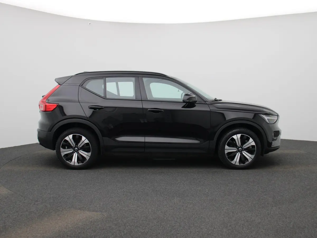 Core | Automaat | Apple Carplay / Android Auto | Virtual Cockpit | Achteruitrijcamera | Climate Control | Cruise Control | Bluetooth | Lichtmetalen Velgen |