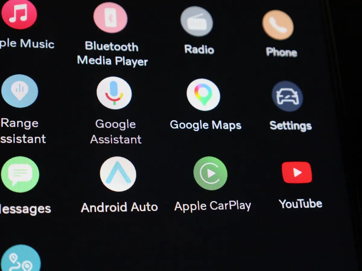 Core | Automaat | Apple Carplay / Android Auto | Virtual Cockpit | Achteruitrijcamera | Climate Control | Cruise Control | Bluetooth | Lichtmetalen Velgen |