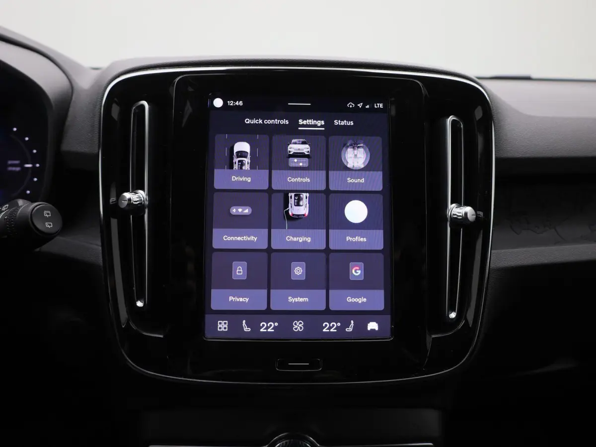 Core | Automaat | Apple Carplay / Android Auto | Virtual Cockpit | Achteruitrijcamera | Climate Control | Cruise Control | Bluetooth | Lichtmetalen Velgen |