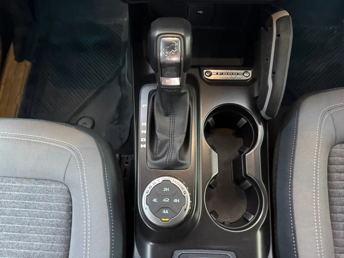 FORD , VOLLEDIG OPEN DAK, 4X4, NIEUWSTAAT, FULL OPTIONS, GRIJS KENTEKEN!