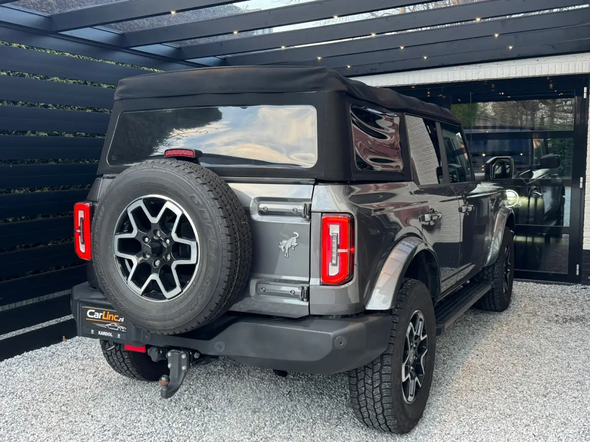 FORD , VOLLEDIG OPEN DAK, 4X4, NIEUWSTAAT, FULL OPTIONS, GRIJS KENTEKEN!