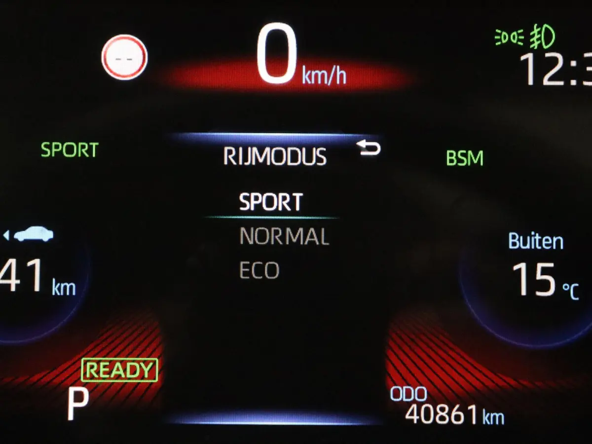2.0 Hybrid Executive | Elektrische achterklep | Trekhaak | Stoelverwarming | Schuif/kantel dak | Climate control | Lederen sportstoelen |